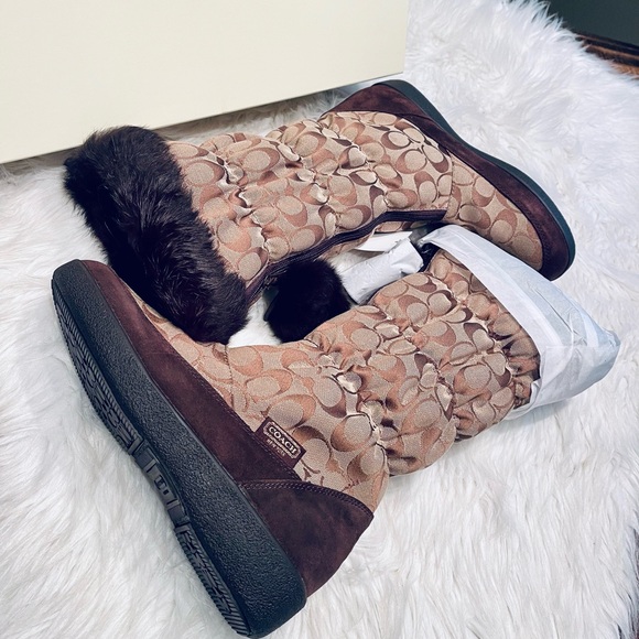 NIB! Coach Theona Snow Boots in Brown Signature Lined with Rabbit Fur - Picture 8 of 9